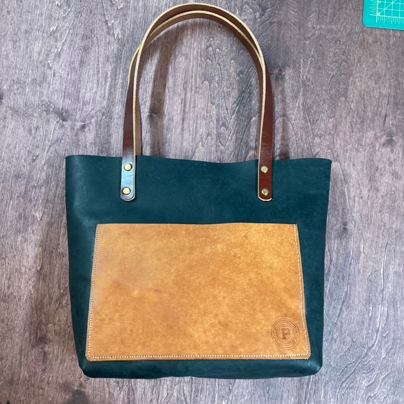 Leather tote - Picture 4 of 4